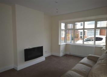 Semi-detached house To Rent in Hornsea