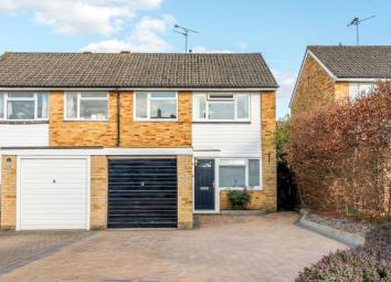 Semi-detached house For Sale in Yateley