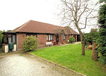 Detached house For Sale in Woking