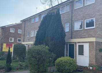 End terrace house To Rent in Maidenhead