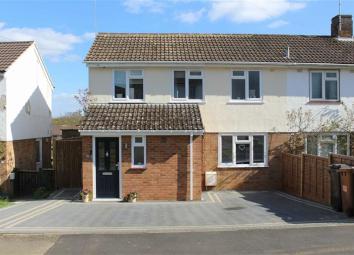 Semi-detached house For Sale in Welwyn