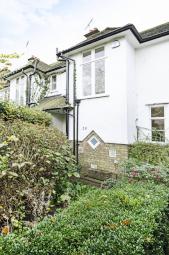 Cottage To Rent in London