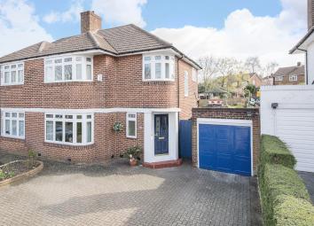 Semi-detached house For Sale in Purley