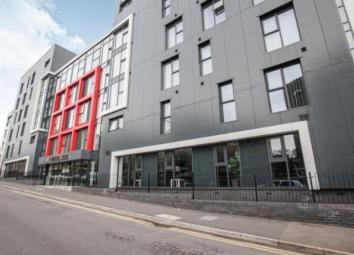 Flat For Sale in Luton