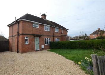 Semi-detached house For Sale in Reading