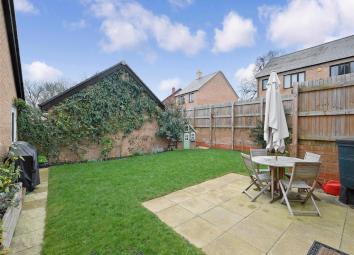 Detached house For Sale in West Malling