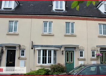 Town house To Rent in Newport