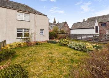 Semi-detached house For Sale in Auchterarder