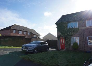 End terrace house To Rent in Llanelli