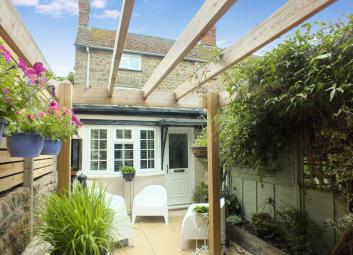 End terrace house For Sale in Faringdon