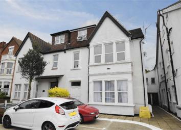 Flat To Rent in Westcliff-on-Sea