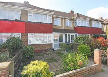 Terraced house For Sale in Waltham Cross