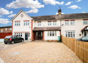 Flat To Rent in Waltham Cross