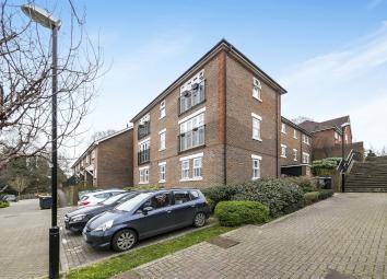 Flat For Sale in Haywards Heath