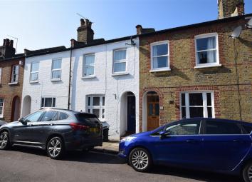 Terraced house For Sale in Twickenham