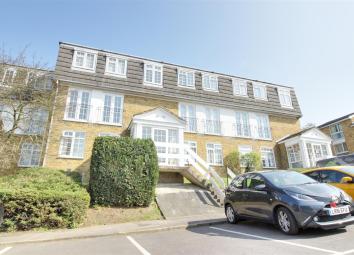 Flat For Sale in Enfield
