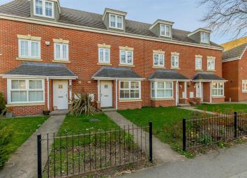 Town house For Sale in Barnsley