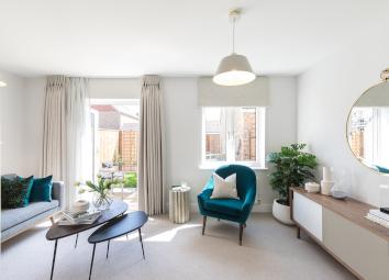 Detached house For Sale in Horley
