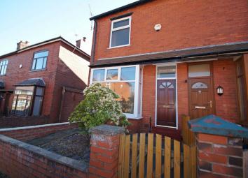 End terrace house To Rent in Bolton