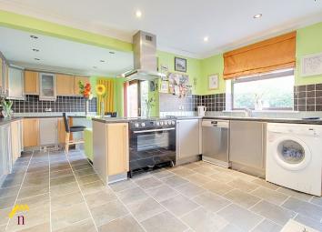 Detached house For Sale in Beverley