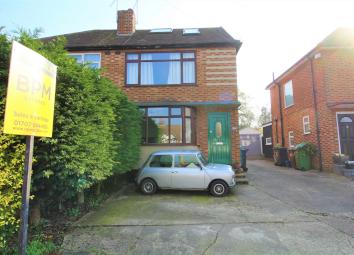 Semi-detached house For Sale in Potters Bar