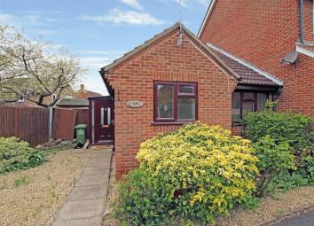 Semi-detached bungalow For Sale in Wickford