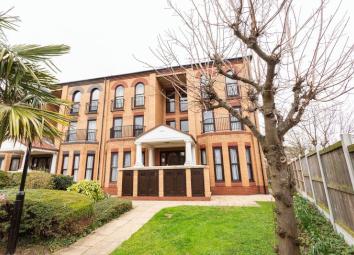 Flat For Sale in Southend-on-Sea