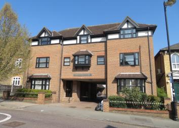 Flat To Rent in Buckhurst Hill