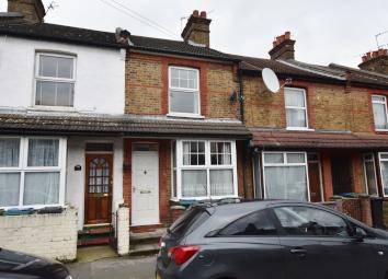 Terraced house To Rent in Watford