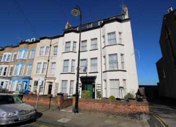 Flat To Rent in Scarborough
