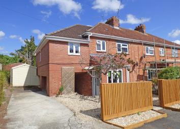 Semi-detached house For Sale in Wincanton