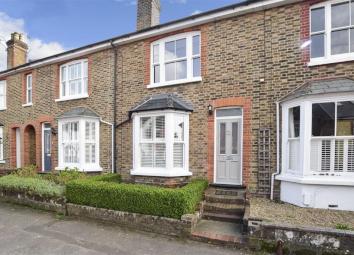 Terraced house For Sale in Reigate