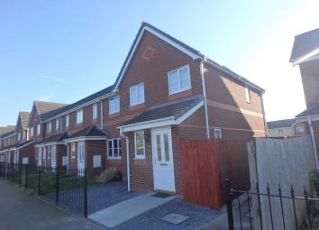 Town house To Rent in Warrington