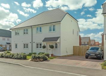 Semi-detached house For Sale in Sittingbourne
