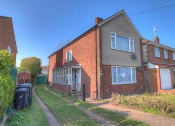 Maisonette For Sale in Dunstable