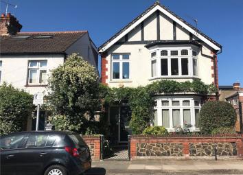 Detached house For Sale in Twickenham