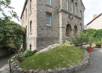 Detached house For Sale in Colwyn Bay