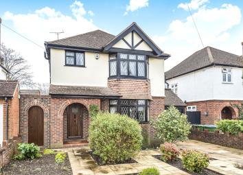 Detached house For Sale in Cobham