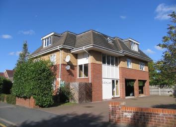 Flat To Rent in Camberley