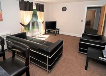 Flat To Rent in Crawley