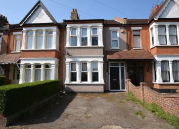 Terraced house For Sale in Southend-on-Sea