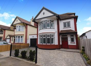 Detached house For Sale in Southend-on-Sea