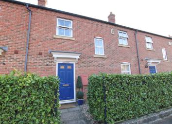 Terraced house For Sale in Aylesbury