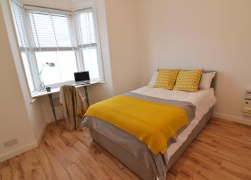 Semi-detached house To Rent in Reading