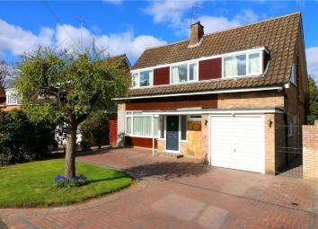 Detached house For Sale in Watford