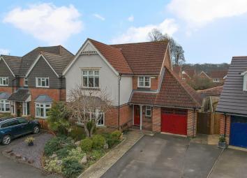 Detached house For Sale in Tadley