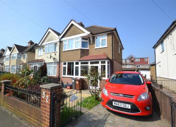 Semi-detached house For Sale in Feltham