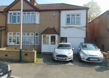 4 Bedroom Semi-detached house for sale