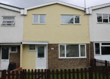 Terraced house To Rent in Crawley