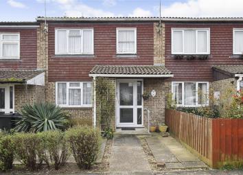 Terraced house For Sale in Ashford